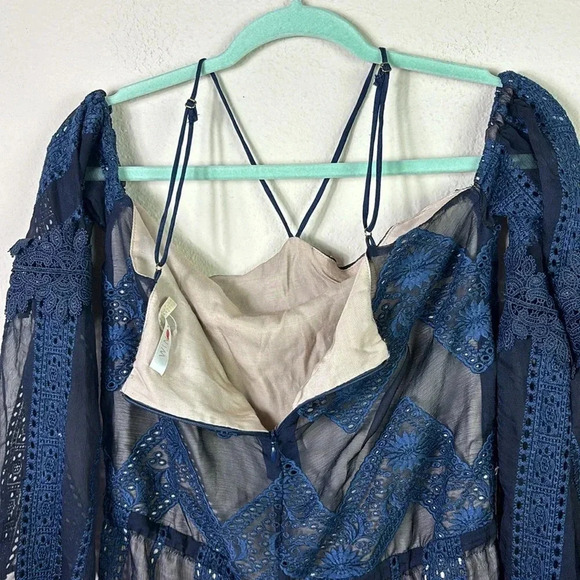 Winona Australia Cold Shoulder Mini Lace dress sheer bell sleeves in blue size 6 - Picture 10 of 11